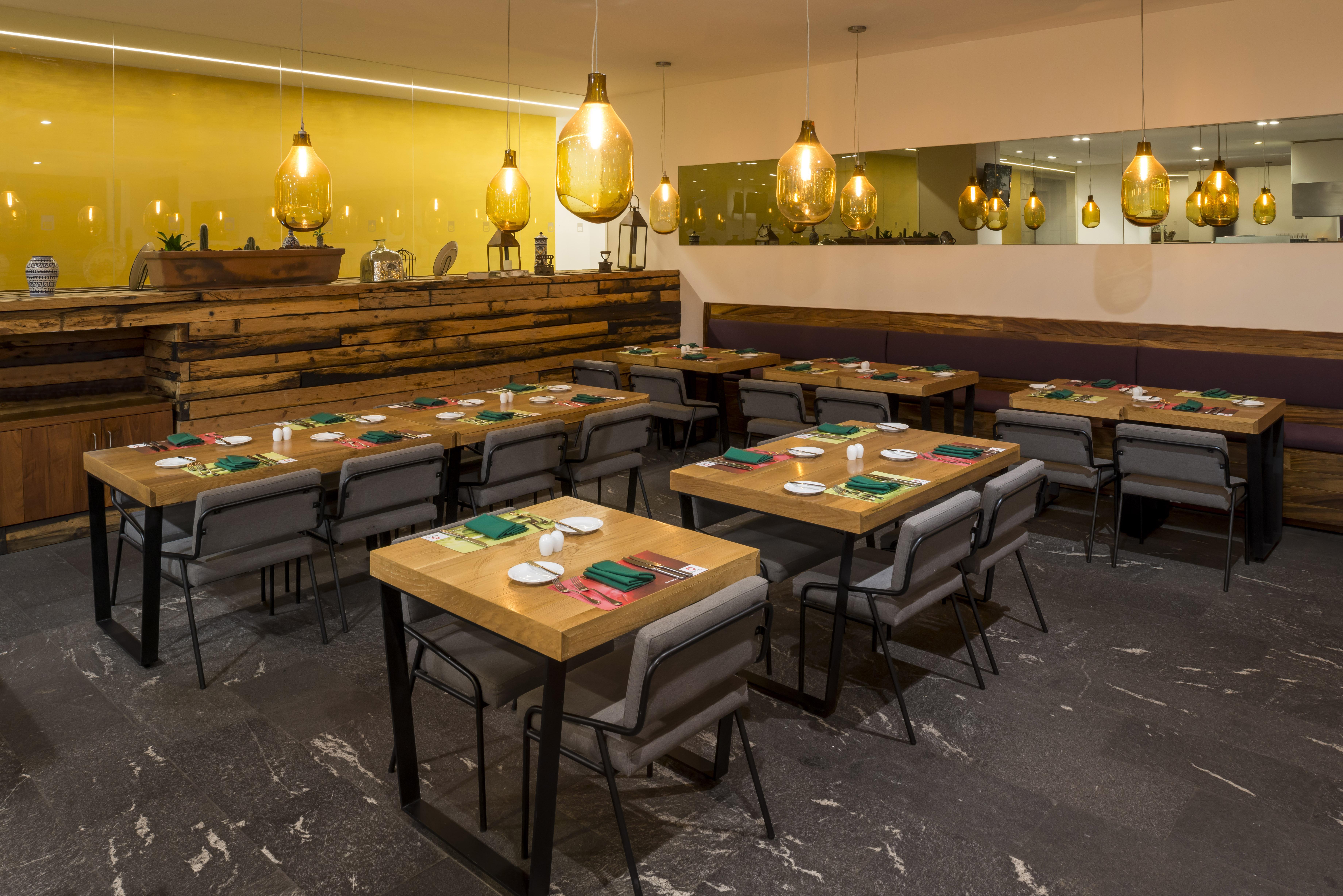 מלון Camino Real Puebla Angelopolis מראה חיצוני תמונה Restaurant interior